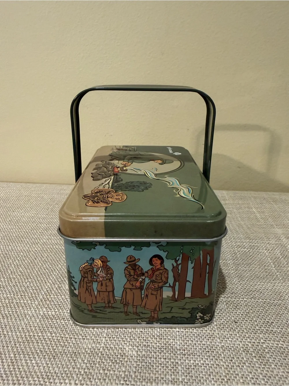Girl Scouts Nostalgic 1920s Metal Tin Storage Box Lunchbox Handle⁠